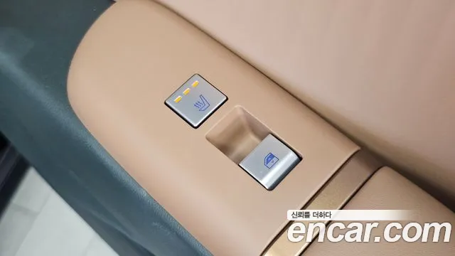 Hyundai Grandeur GN7 — Фото автомобиля 18