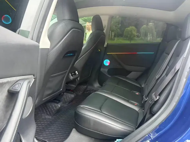 Tesla Model Y — Фото автомобиля 8