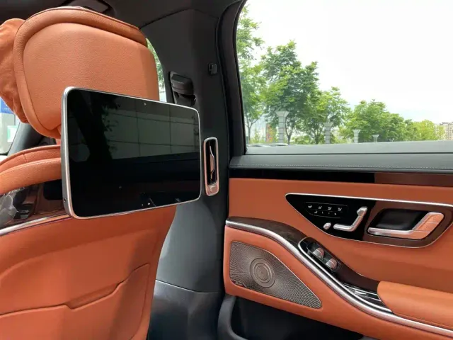 Mercedes-Benz S-Class — Фото автомобиля 15