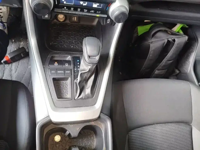 Toyota Wildlander — Фото автомобиля 13