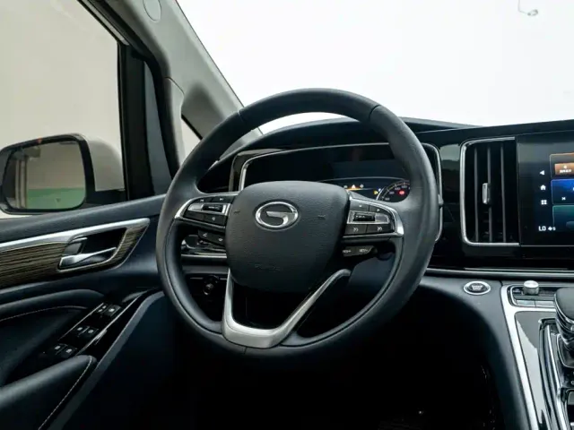 GAC Trumpchi M8 — Фото автомобиля 21
