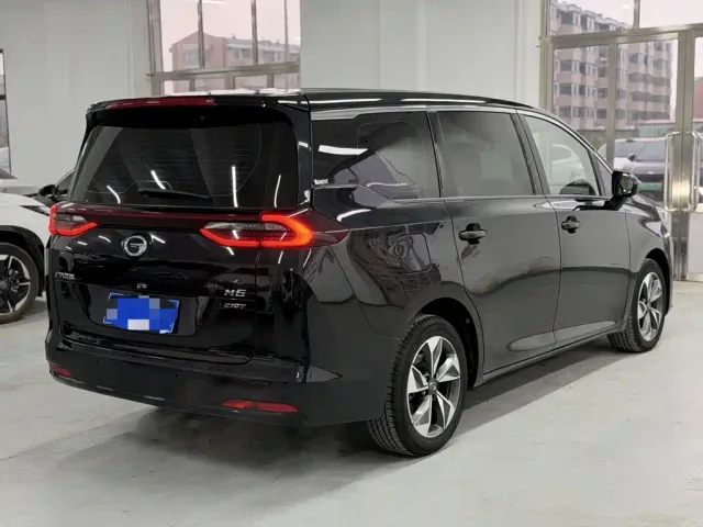GAC Trumpchi M6 — Фото автомобиля 7