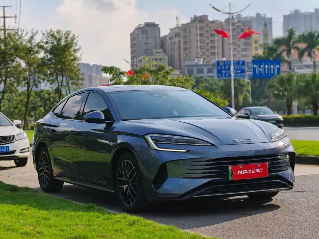 BYD Seal — Фото автомобиля 3