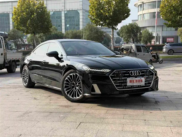 Audi A7L — Фото автомобиля 3