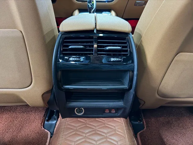 BMW 5 Series — Фото автомобиля 20