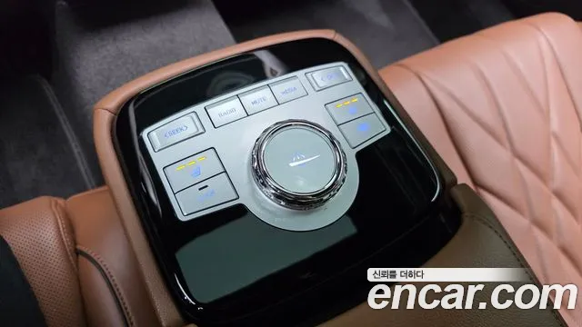 Genesis G80 Бензин 2.5 турбо AWD — Фото автомобиля 27