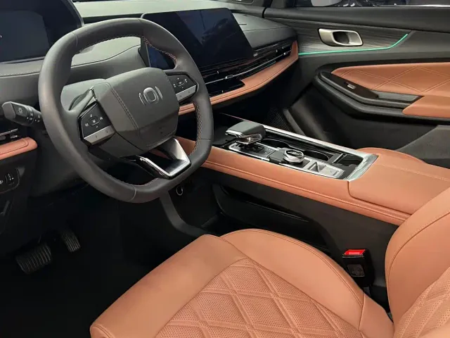 Changan Qiyuan Q05 — Фото автомобиля 5