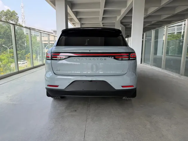 Leapmotor C11 — Фото автомобиля 5