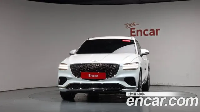 Genesis GV70 — Фото автомобиля 3