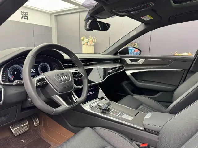 Audi A6L — Фото автомобиля 4