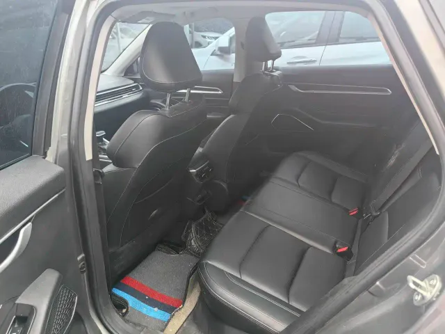 Geely Emgrand — Фото автомобиля 5