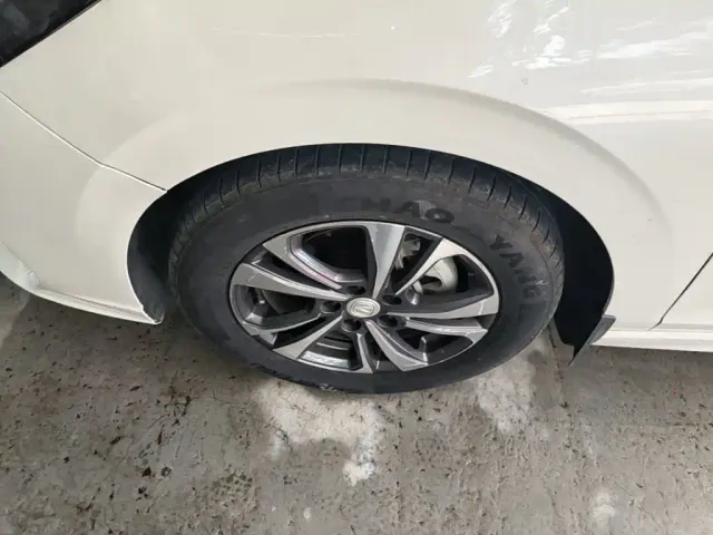 Changan Eado — Фото автомобиля 22