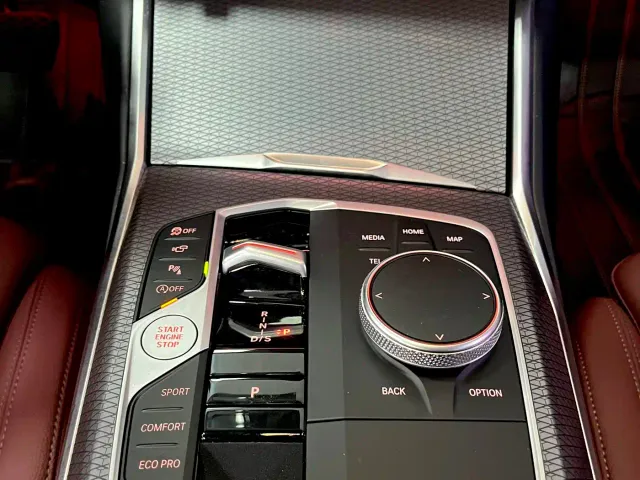 BMW 3 Series — Фото автомобиля 9