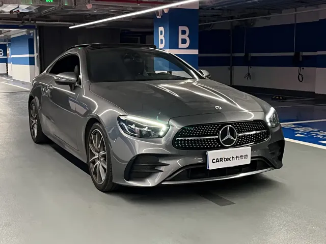 Mercedes-Benz E-Class — Фото автомобиля 3