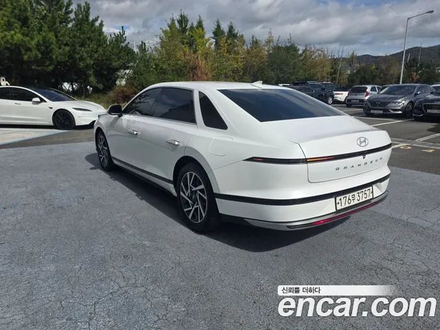Hyundai Grandeur GN7 — Фото автомобиля 6