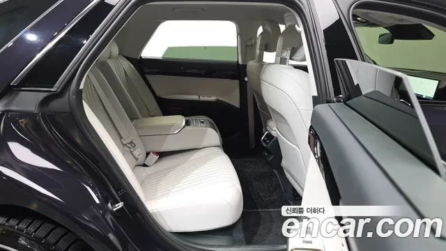 Hyundai Grandeur Grandeur (GN7) 3.5 Бензин 4WD — Фото автомобиля 9