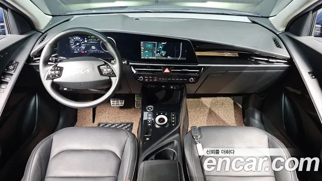 Kia Niro — Фото автомобиля 10