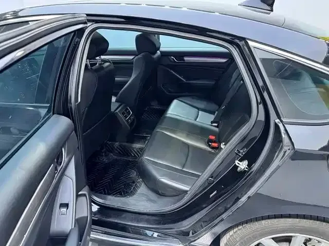 Honda Accord — Фото автомобиля 18