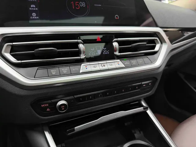 BMW 3 Series — Фото автомобиля 16