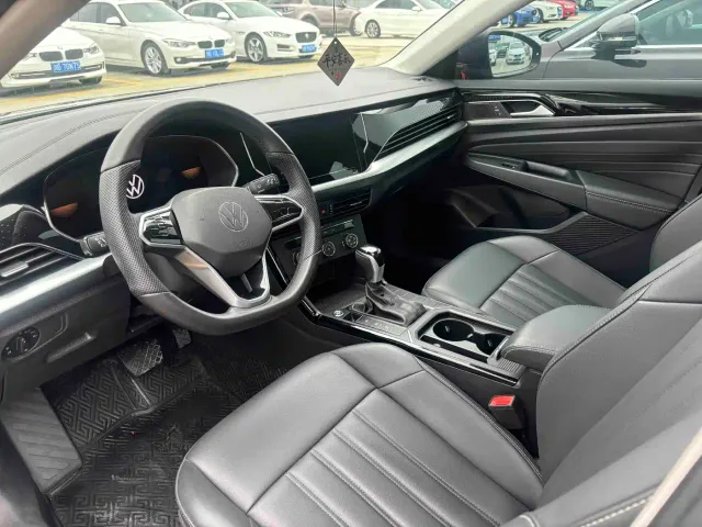 Volkswagen Passat — Фото автомобиля 6