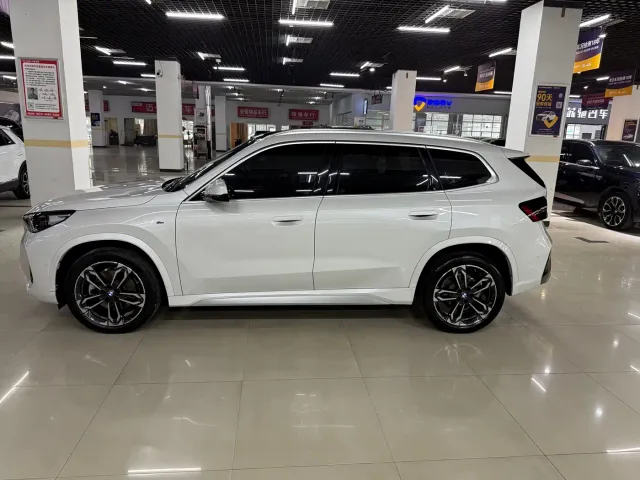 BMW X1 — Фото автомобиля 12