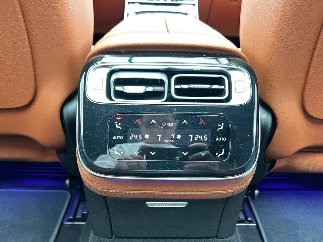 Mercedes-Benz S-Class — Фото автомобиля 22