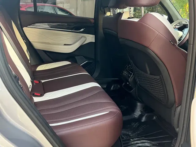 Geely Xingyue L — Фото автомобиля 4