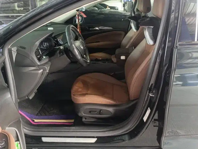 Buick Regal — Фото автомобиля 9