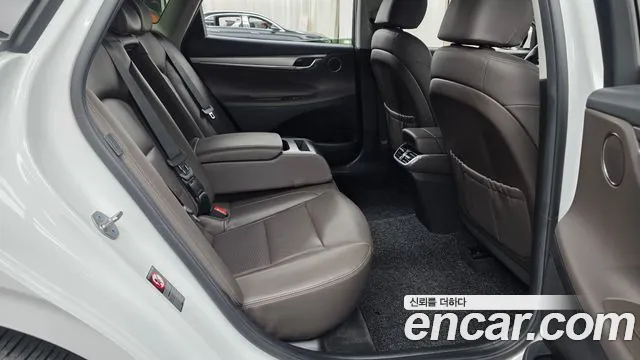 Hyundai Grandeur New — Фото автомобиля 17