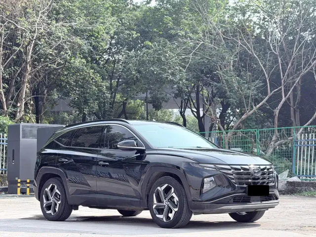 Hyundai Tucson — Фото автомобиля 3