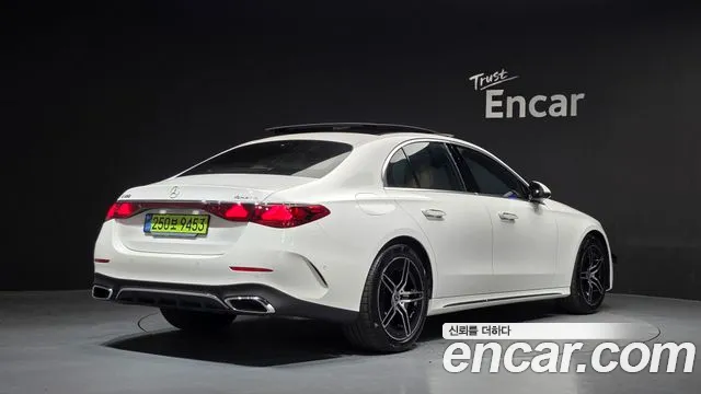 Mercedes-Benz E-Class W214 — Фото автомобиля 2