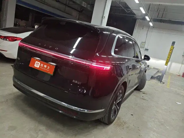 Aito M7 — Фото автомобиля 6