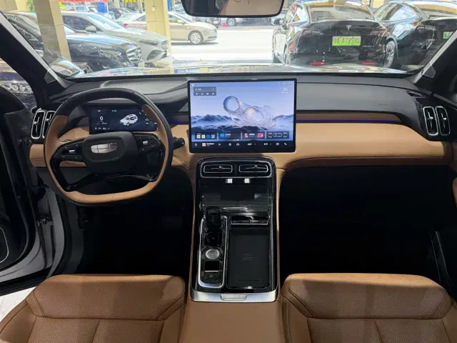 Geely Boyue L — Фото автомобиля 13