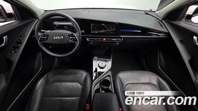 Kia Niro — Фото автомобиля 7