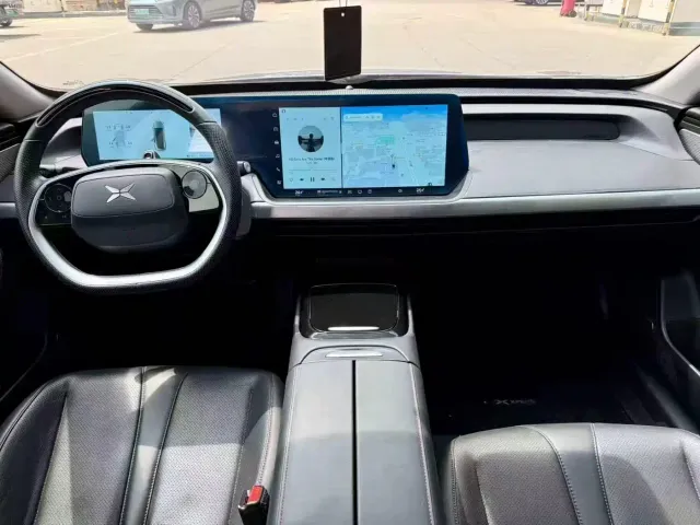 Xpeng P7 — Фото автомобиля 6