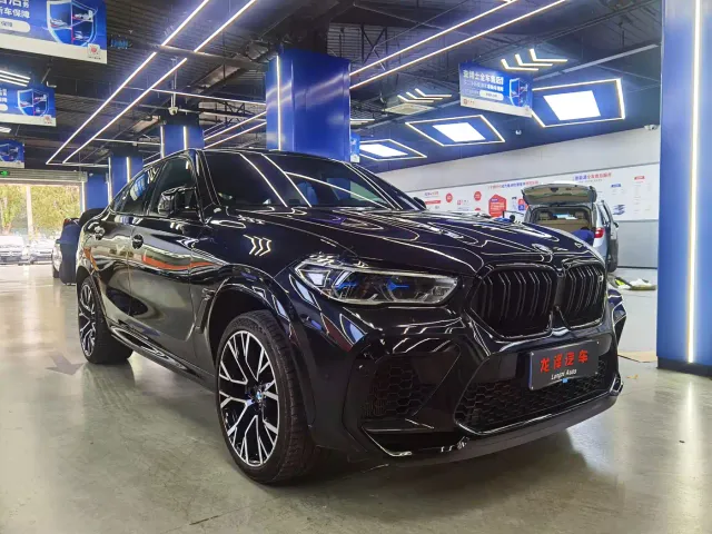 BMW X6 M — Фото автомобиля 3