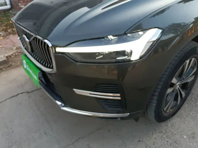Volvo XC60 — Фото автомобиля 23