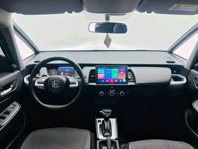 Honda Fit — Фото автомобиля 5