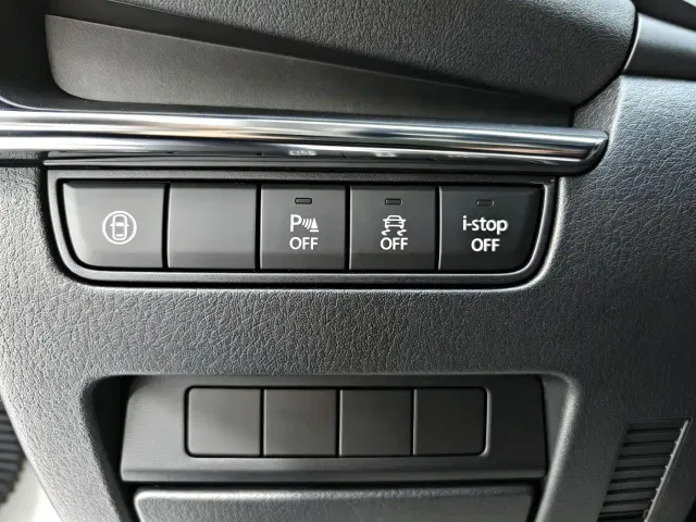 Mazda Axela — Фото автомобиля 10