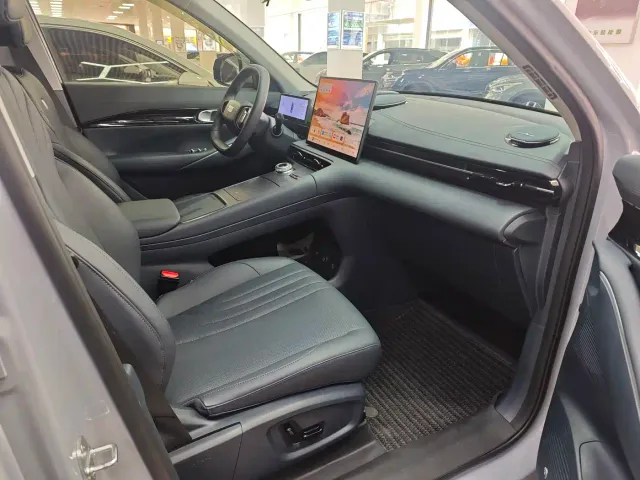 Geely Galaxy E5 — Фото автомобиля 13