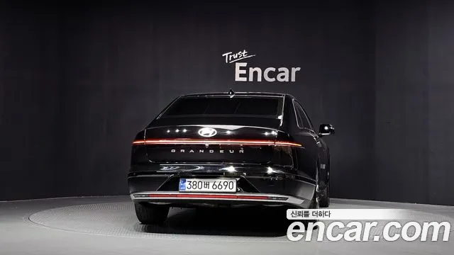 Hyundai Grandeur GN7 — Фото автомобиля 4