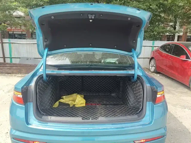 Geely Xingrui — Фото автомобиля 18