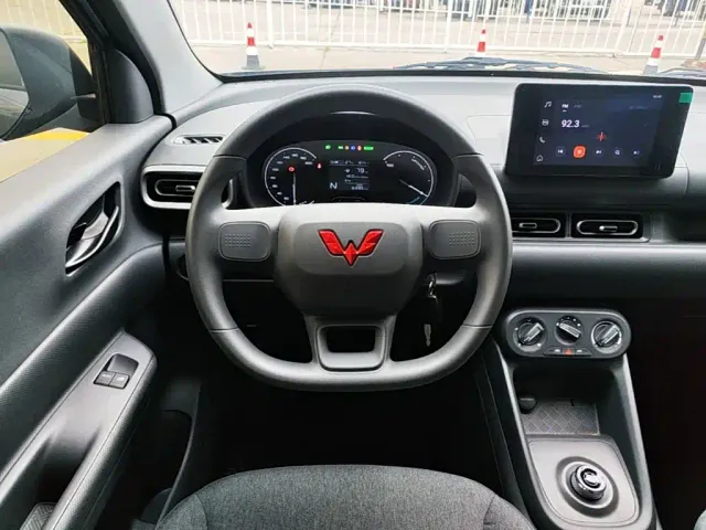 Wuling Motors Wuling Hongguang New Energy 2024 Pure Electric 300KM Standard — Фото автомобиля 10