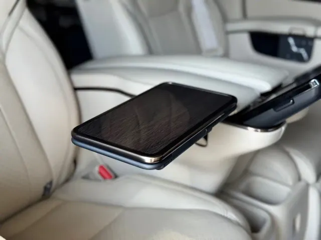Toyota Alphard — Фото автомобиля 19