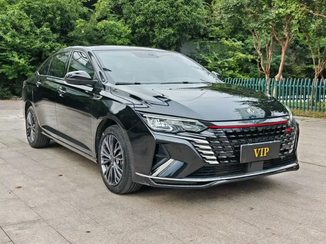 Dongfeng Yixuan MAX — Фото автомобиля 3