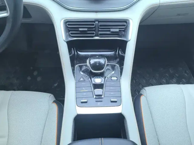 BYD Song PLUS — Фото автомобиля 16