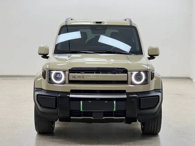 iCAR V27 — Фото автомобиля 2
