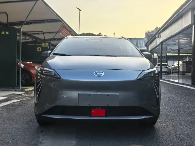 GAC Aion Y — Фото автомобиля 2