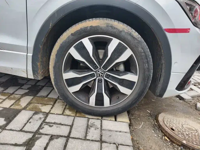 Volkswagen Tiguan L — Фото автомобиля 22