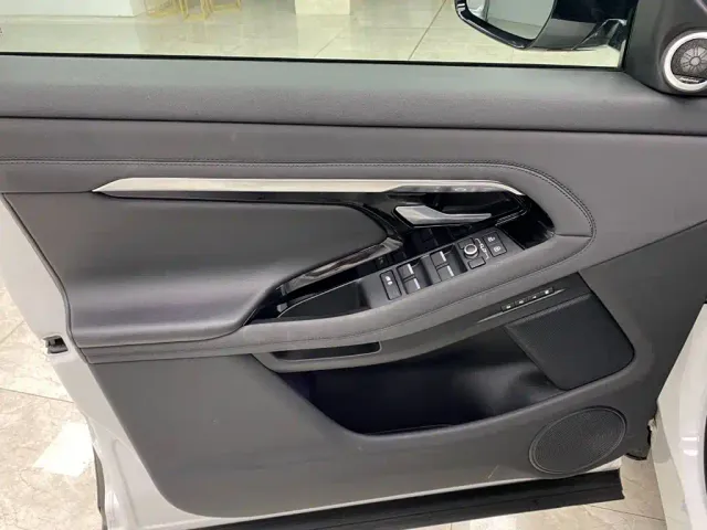 Land Rover Range Rover Evoque — Фото автомобиля 14